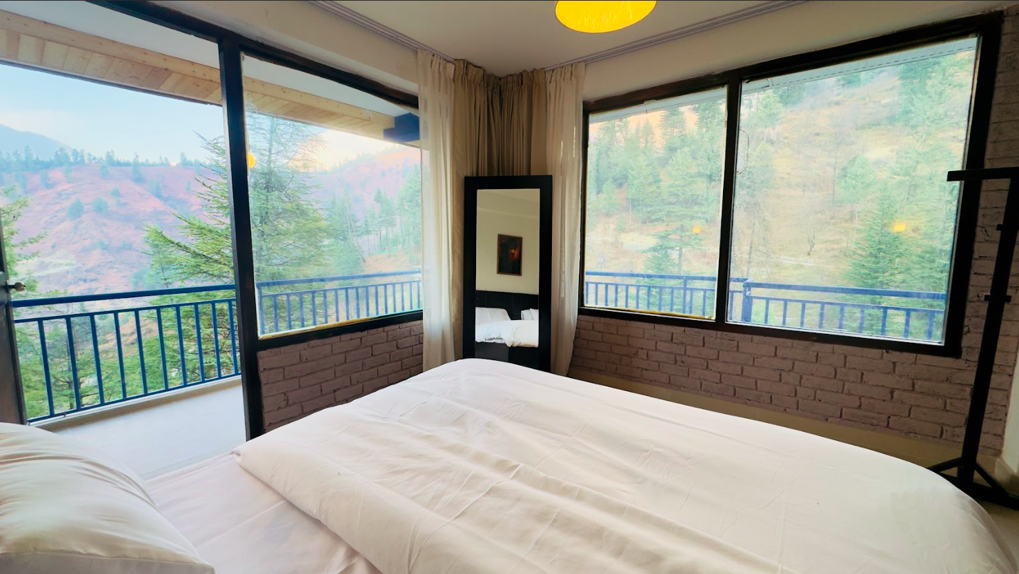 Luxury room king bed